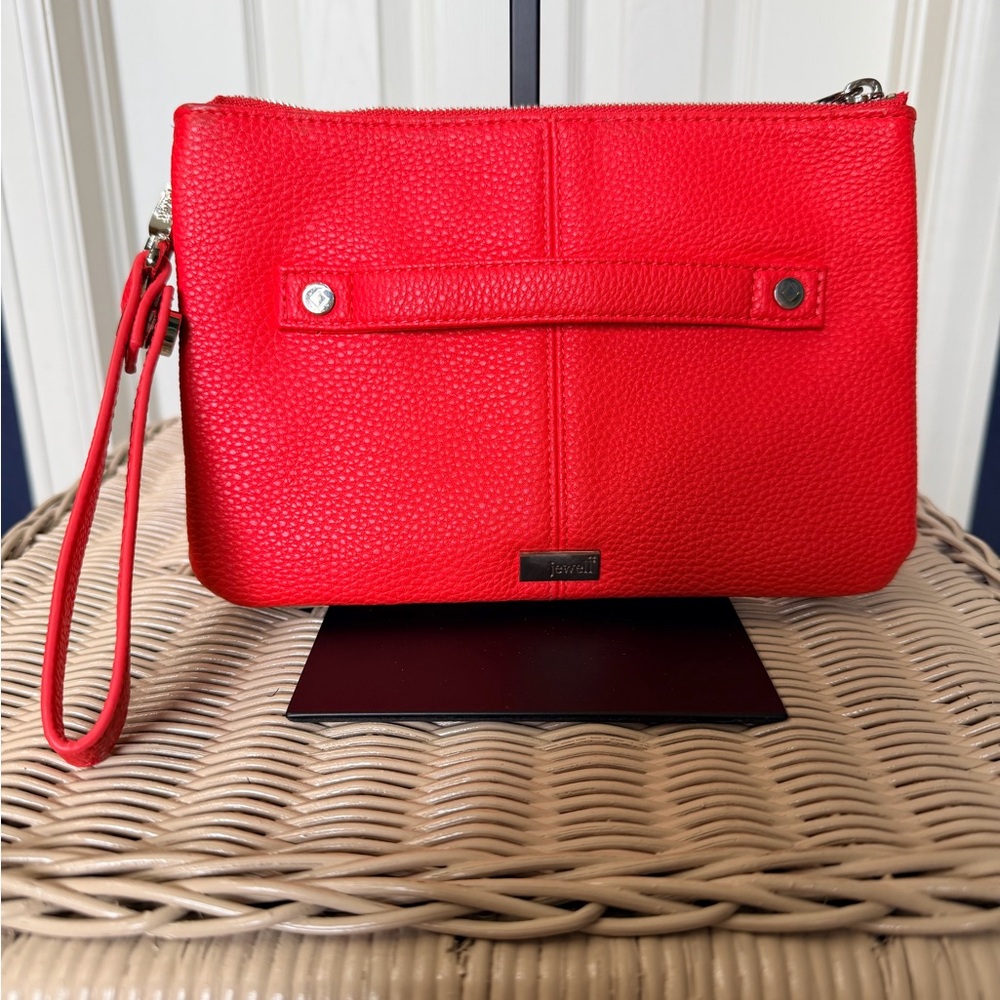 Jewell by Thirty One Faux Leather Crossbody/Wristlet/Clutch in Coral